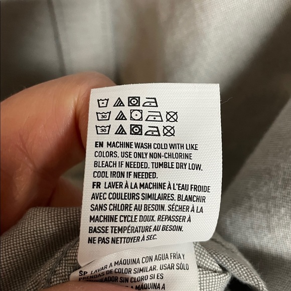 American Eagle Outfitters size XLT Light Gray Short Sleeve Button Down Shirt - Picture 8 of 9